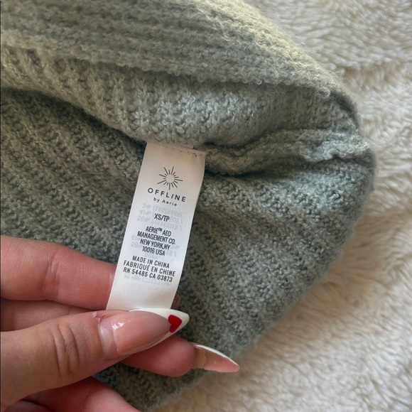 Aerie Twist-Front Knit Long Sleeve Top – Size XS | Soft Sage | Fall Minimalist - Picture 5 of 6